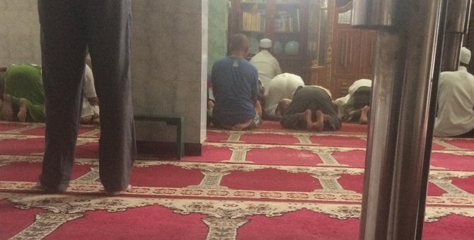 sujud syukur usai ahok divonis