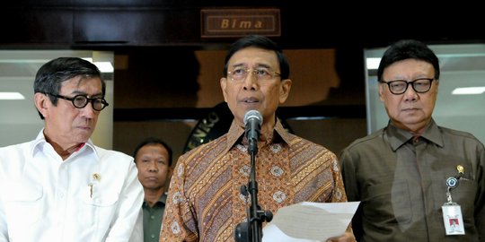 Santainya Wiranto tanggapi kritikan soal pembubaran HTI