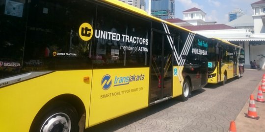 Pemprov DKI terima tiga bus Transjakarta dari United Tractors