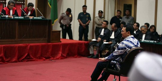 Pengamat hukum ini sebut hakim harusnya tak tahan Ahok usai divonis