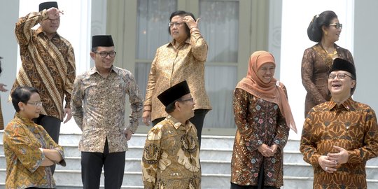 5 Cerita lucu dari Presiden Jokowi hingga para menteri bikin ngakak