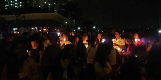 Lewati batas waktu, aksi lilin di Bandung dibubarkan polisi