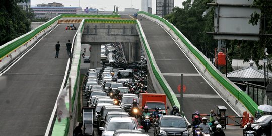 Djarot akan uji coba jalur Transjakarta rute Tendean-Ciledug