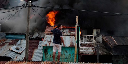 Kebakaran lahap pasar terbesar di Amerika Tengah