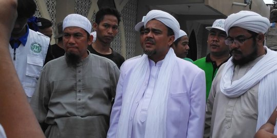 Rizieq minta penyebar percakapan whatsapp diusut, baru mau pulang