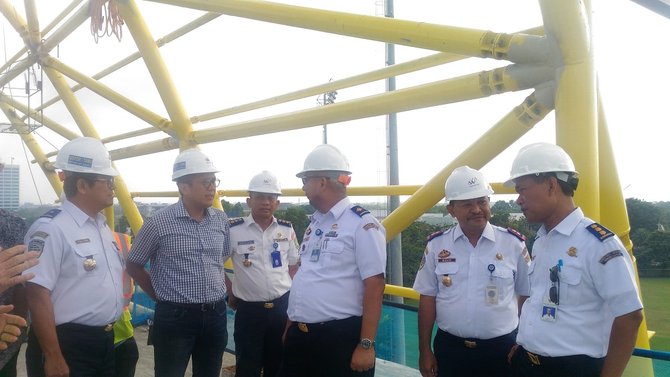 kemenhub tinjau lrt di palembang