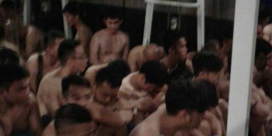 Polisi gerebek 144 gay sedang pesta seks di Kelapa Gading Jakut