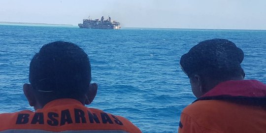 Kepulan asap menghilang, bangkai KM Mutiara segera diinvestigasi
