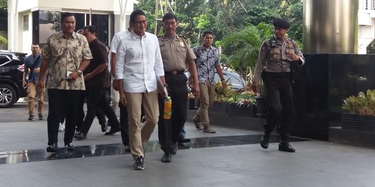 Diperiksa jadi saksi 2 kasus korupsi, Sandiaga yakin tidak terlibat