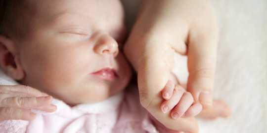 Hindari sindrom baby blues dengan melakukan 6 hal ini
