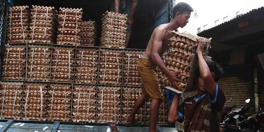 Jelang Ramadan, harga telur ayam melejit