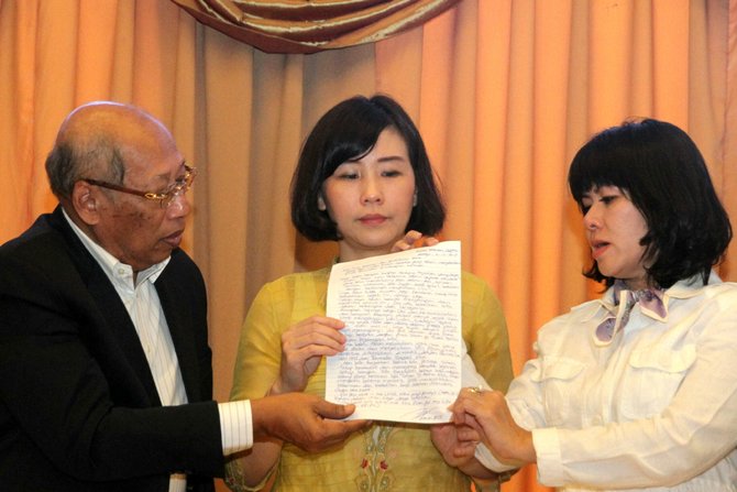 veronica tan bacakan surat dari ahok