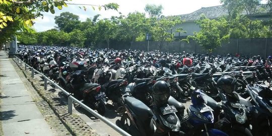 35 Motor diduga curian mangkrak di area parkir Bandara Ngurah Rai