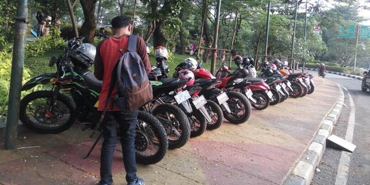 Warga keluhkan minimnya tempat parkir Taman Potret di Tangerang