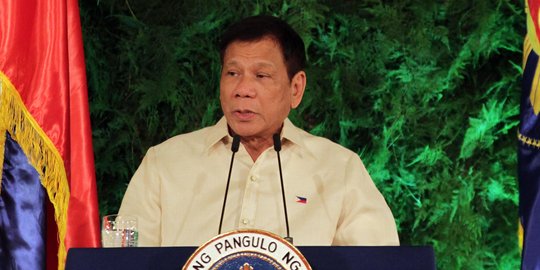 Saran Duterte bolehkan tentara perkosa 3 wanita saat konflik dikecam