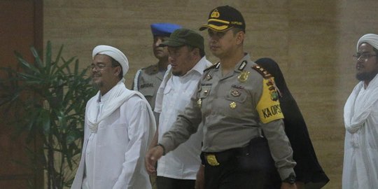 Pengacara: Status tersangka Habib Rizieq by order