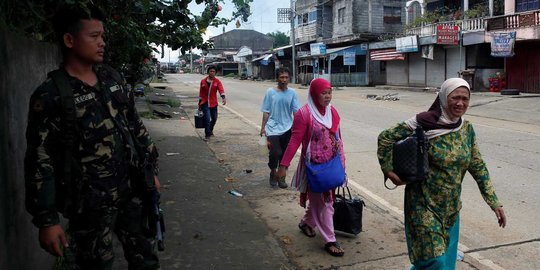 Militan Maute mencoba kabur dari Marawi menyamar menjadi pengungsi