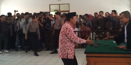 Terpidana korupsi bansos Gotas diberhentikan sebagai Wabup Cirebon