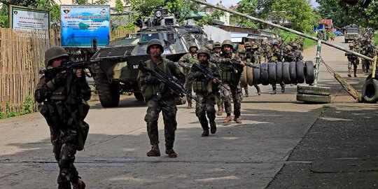 Militer Filipina sebut satu WNI & 3 warga Malaysia tewas di Marawi