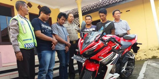 Nekat, Rere curi motor CBR 150 milik tetangganya sendiri