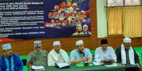 Rizieq jadi tersangka, Presidium Alumni 212 sebut Jokowi langgar HAM