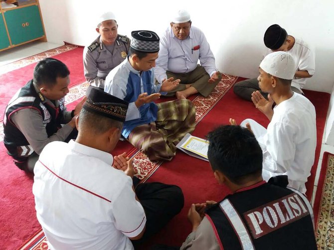 tahanan polres kepulauan meranti masuk islam