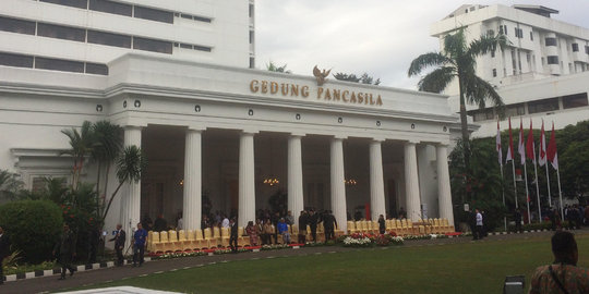 Jokowi jadi inspektur upacara hari lahir Pancasila di gedung kemlu