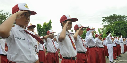 Meski libur, pelajar ikuti upacara Hari Lahir Pancasila di sekolah