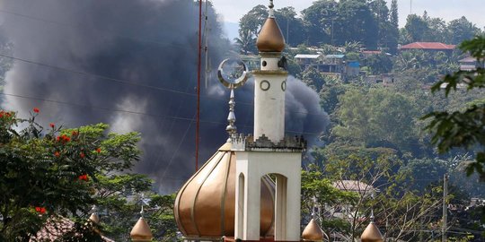 Serangan udara meleset, 10 serdadu Filipina tewas di Marawi