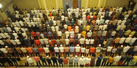 Meraih kebahagiaan dengan salat tahajud