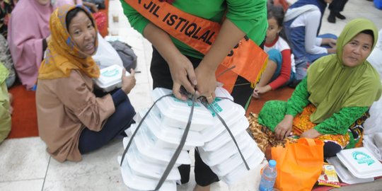 Begini cara membayar fidyah orang yang berhalangan puasa