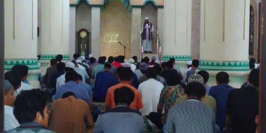 Pelihara tradisi, tak ada jemaah perempuan di Masjid Arab Makassar