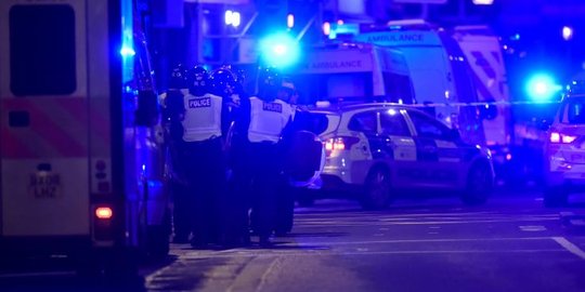 Mobil tabrak pejalan kaki di London aksi teror, begini kronologinya