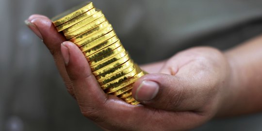 Awal pekan, harga emas Antam turun Rp 1.000 jadi Rp 595.000/gram