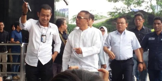 Anak Amien Rais dan Drajad Wibowo datangi gedung KPK