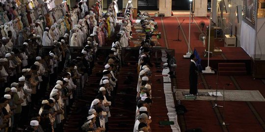 30 'Hadiah' bagi umat muslim yang salat tarawih