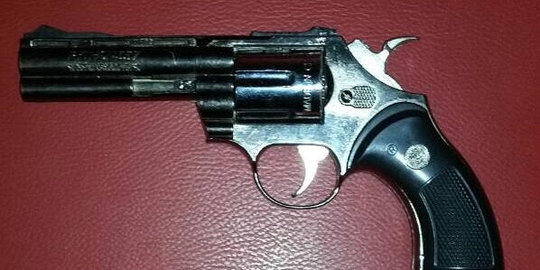 Tepergok akan mencuri, pegawai toko ancam bosnya pakai pistol korek