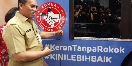 Pemprov DKI kampanyekan iklan 'merokok cuma bakar duit'