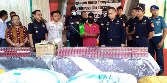 Sabu 1,1 Kg hendak diselundupkan dalam pakaian bekas dari Malaysia