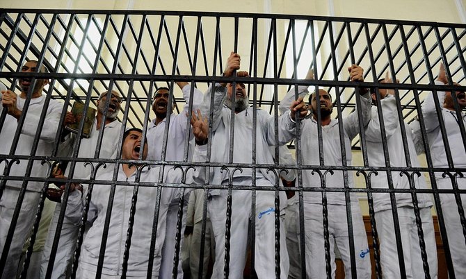 para pendukung ikhwanul muslimin di persidangan 001