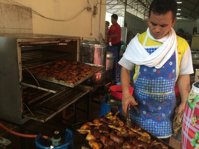 di balik dapur masjid istiqlal