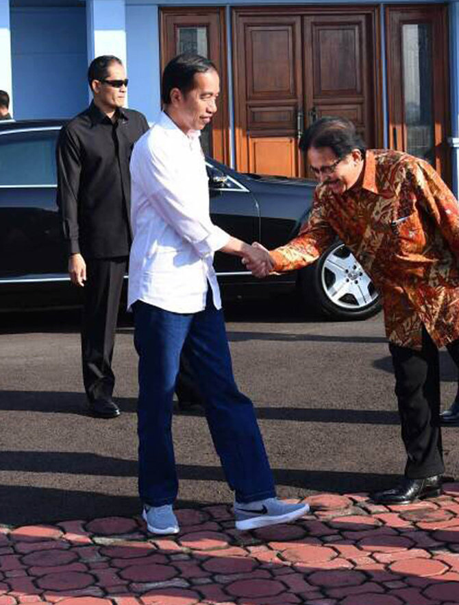 Mengulas sepatu Nike Lunarepic yang dipakai Jokowi