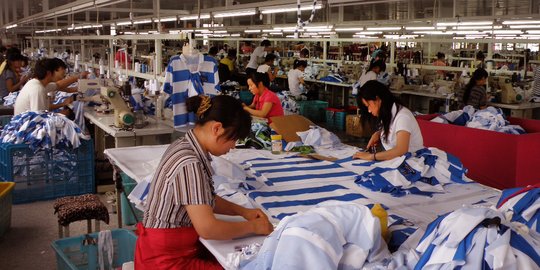 2017, Industri kimia dan tekstil ditargetkan tumbuh 5,4 persen
