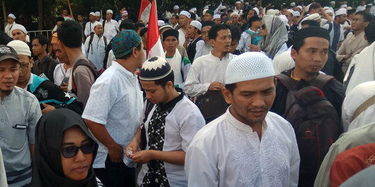 Massa aksi 96 mulai membubarkan diri