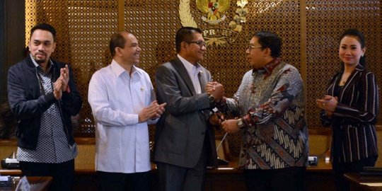 Fahri, Fadli dan 23 anggota pansus angket KPK dilaporkan ke MKD