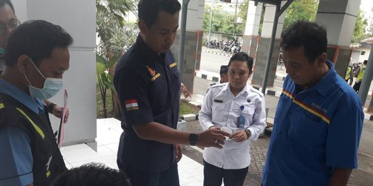 Sopir bus antarkota di Surabaya senang dites urine