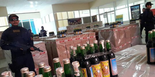 Peracik miras oplosan di Bandung ditangkap, 21.350 botol diamankan