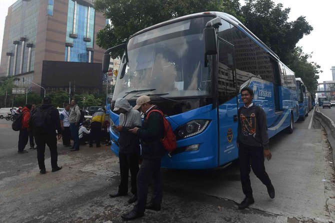 sopir transjakarta mogok kerja