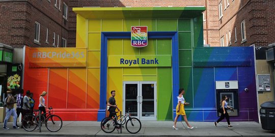 Warna-warni bank LGBT di Kanada