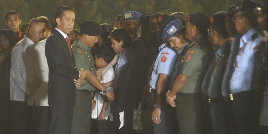 Buka puasa bersama, Jokowi minta TNI bantu Polri atasi terorisme